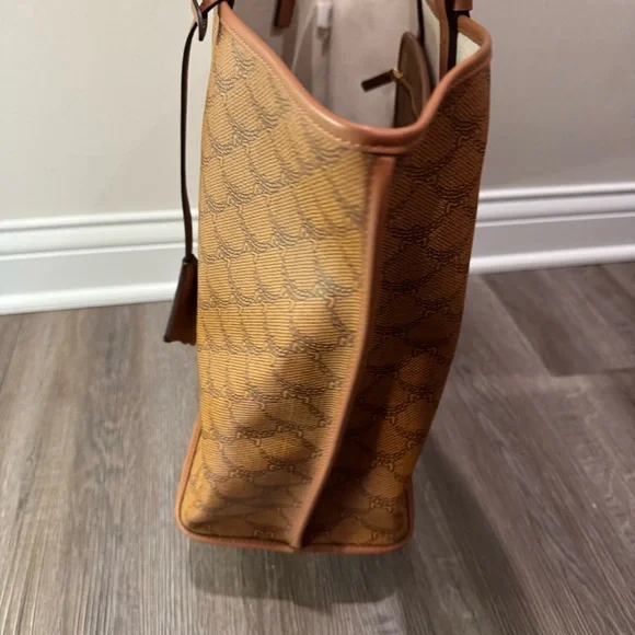 MCM Lauretos Monogram Canvas Medium Shopper Tote in Cognac - Picture 4 of 16